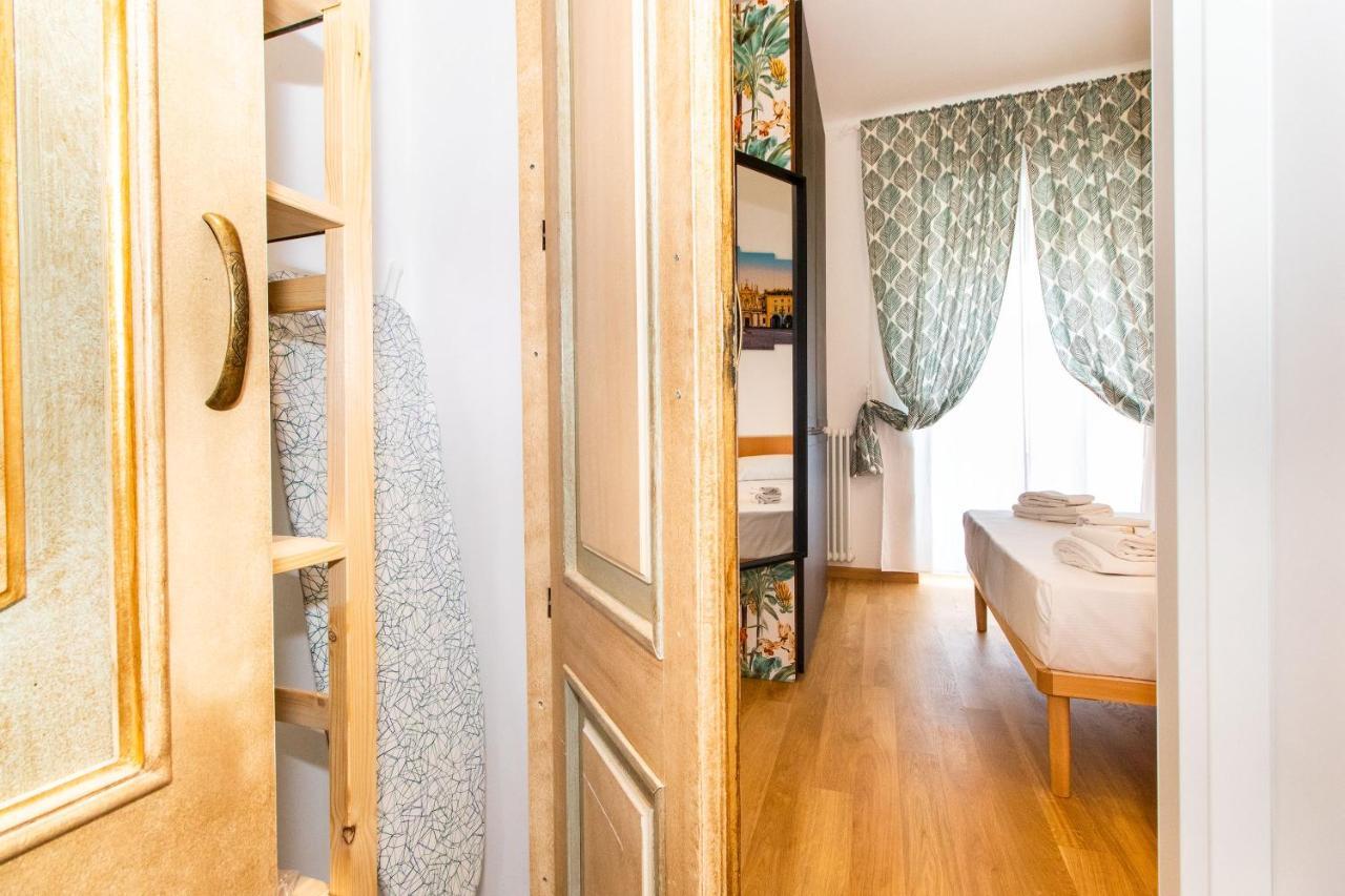 Appartement Bengasi Functional Mini Flat à Turin Extérieur photo